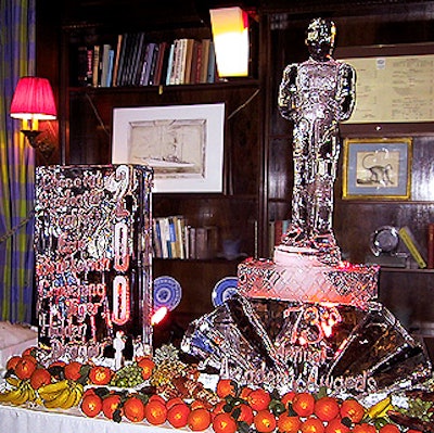 The cocktail party in Le Cirque's library room included a lavish raw bar, with oysters, shrimp, and spectacular ice sculptures (by Ice Sculpture Design) of an Oscar statuette and scroll with the names of the five movies nominated for best picture.