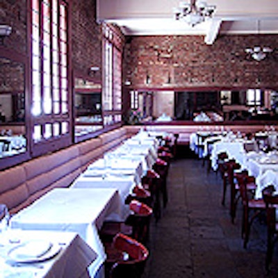 E843disc 01 0402 Venue Menu 1 152