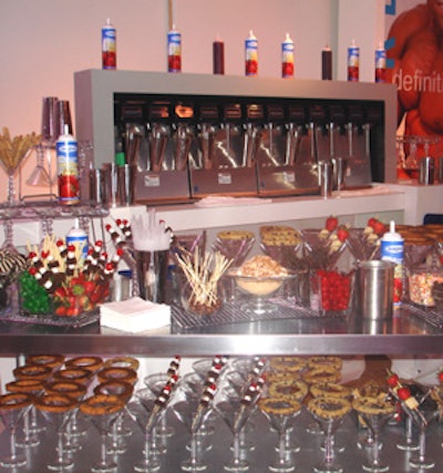 Vanilla and chocolate milkshakes were served in chocolate-chip-cookie- or macaroon-rimmed martini glasses and accompanied by a variety of sundae toppings.