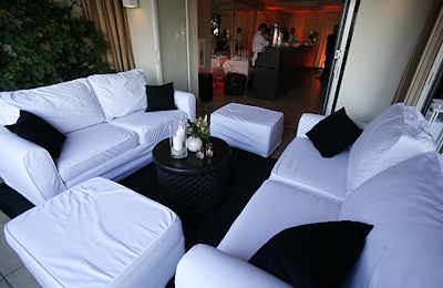 Plush white sofas made for comfy seating.