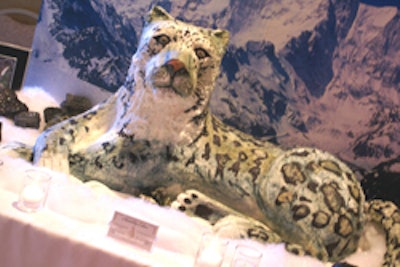 A lifelike resting-snow-leopard cake was created as an entry into the King of Feast Confection Contest.