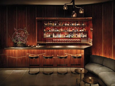 Intertwined with the lobby in both design and space, the interior of Bar 44 is comparatively darker than the restaurant, with rosewood and mahogany woods and earth-toned seating.
