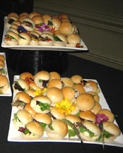 Catering by Davids´ served a lunch that included mini brioche sandwiches.