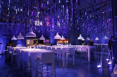 Meshing its experience in restaurant and theatrical design, the Rockwell Group created the not-so-temporary look of Bon Appétit's Supper Club and Cafe. The design of the promotion's main room was a stylish take on a modern cafe.