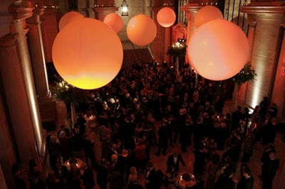 Massive spheres served as a dominant design element during cocktails.