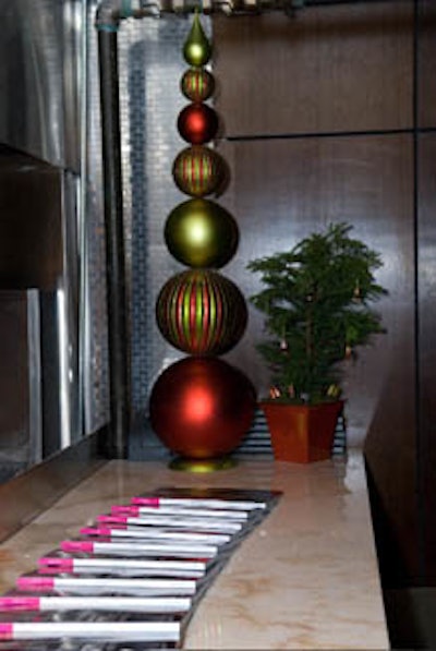Capitol File associate publisher Jayne Sandman placed minimalist holiday decor throughout the space.