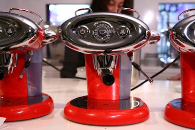 Illy previewed its newest invention—the Hyper Espresso Method—which will be available in April.