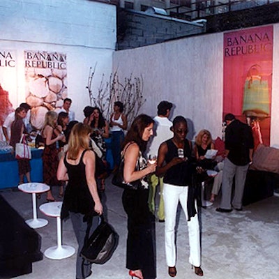 Banana Republic put large posters with its logo in Glass' back patio space.