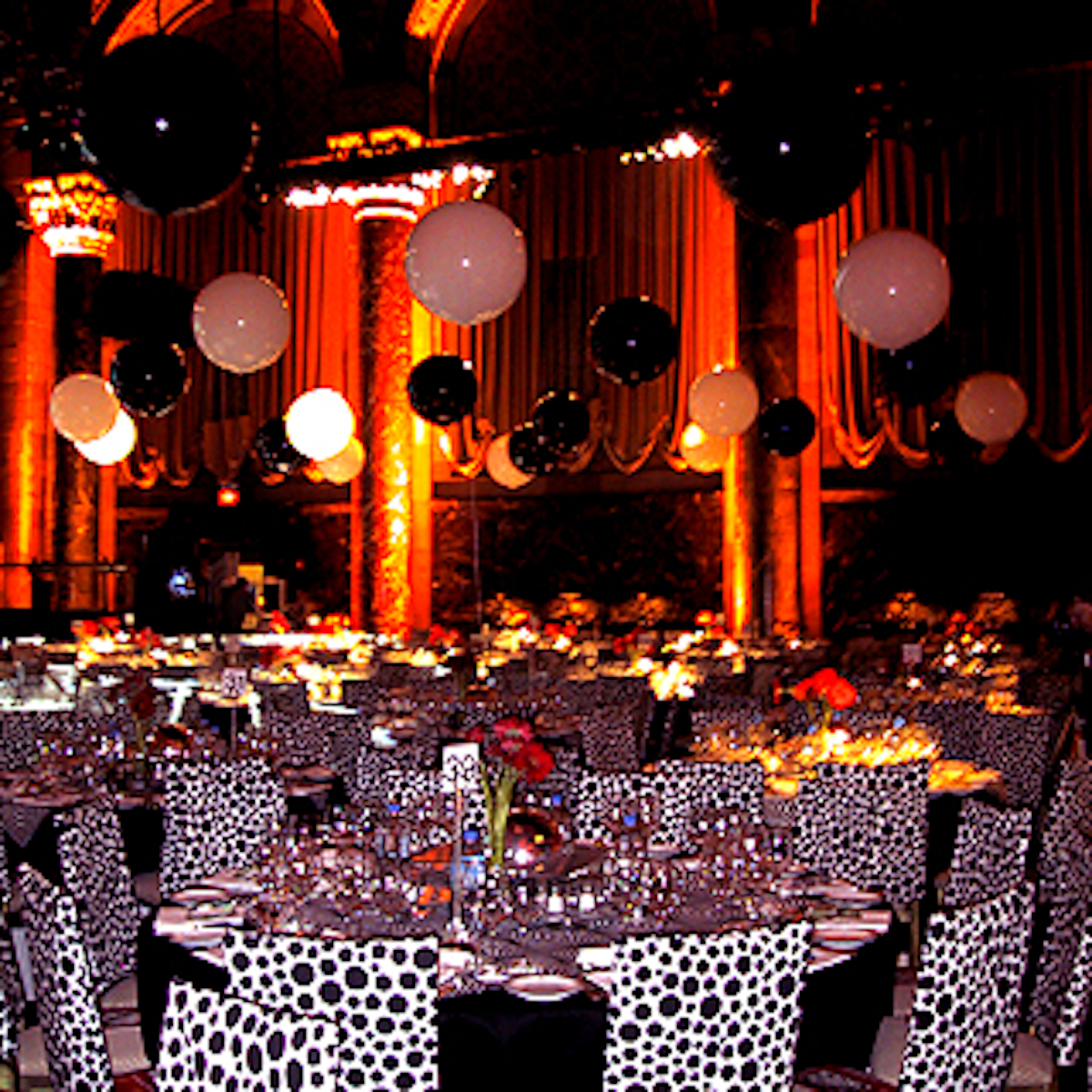 A 70 S Go Go Lounge For Elton John Bizbash