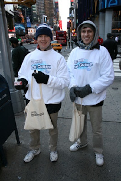 Street teams passed out gum and drove traffic to the store for the event.