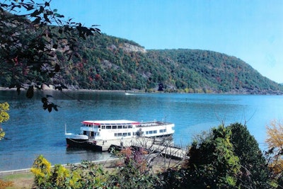 Bear Mountain cruise from Circle Line Sightseeing Cruises