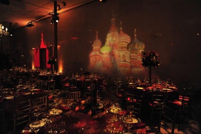 The painting of St. Basil’s Cathedral in Moscow by Russian artist Simon Kozhin was projected on the walls of the dining space, setting the tone for the evening’s “Holiday Treasures from Russia” theme.