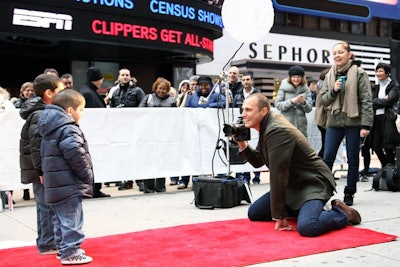 The first 25 customers in line got to have their photos taken by America's Next Top Model's Nigel Barker.