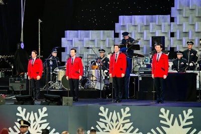 Cast members from the first national tour of musical Jersey Boys sang 'Hark the Herald Angels Sing' during the 30-minute pre-show.