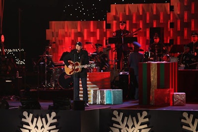 Country singer Rodney Adkins sang Christmas classic, 'I'll Be Home for Christmas.'