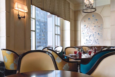 Filled with leather barrel chairs, the restaurant overlooks Michigan Avenue from the hotel's seventh floor.