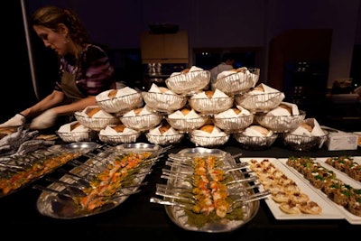 After-party guests helped themselves at the late-night nosh station.