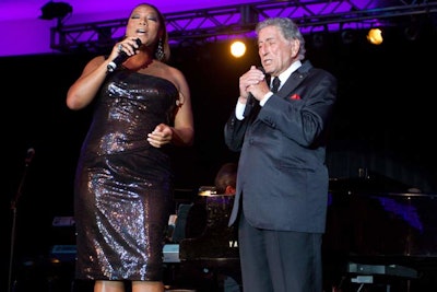 Tony Bennett and Queen Latifah shared the stage at the Blacks' Gala.