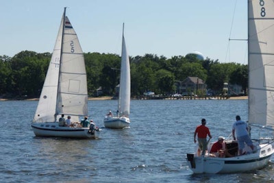 District Experience's Sailing Lessons