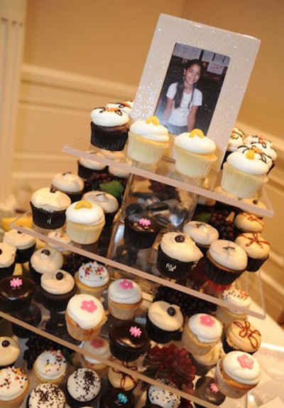 For dessert, Georgetown Cupcake provided two towers of mini cupcakes in a variety of flavors.