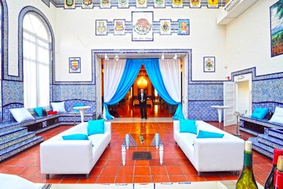 The blue tiles of the Mexican Cultural Institute provided decor in themselves.