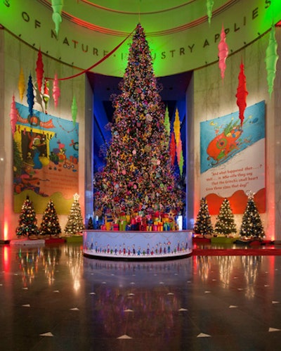 M.S.I. Rotunda - Christmas around the world