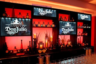 Staffed by Bite Food, two indoor bars served jalapeño margaritas (a mix of Don Julio Blanco, agave nectar, fresh lime, and jalapeño) and reposado margaritas, comprised of Don Julio Reposado, agave, and lime.
