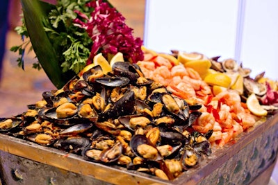 For the V.I.P. reception, the Waldorf Astoria Orlando prepared a seafood display with mussels, shrimp, clams, and crab.