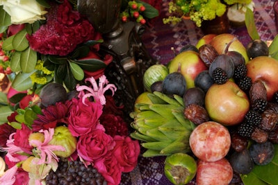'Texture is a must for [tabletop] decor—don't stop at flowers in your centerpieces. Bright moss clusters, fruits, and vegetables all add a thoughtful, farm-to-table touch.'