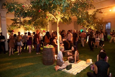 For the picnic-inspired Absolut Orient Apple launch party in New York last summer, organizers covered the floor of the indoor venue with sod, and brought in live trees and wooden barrels filled with thousands of apples.