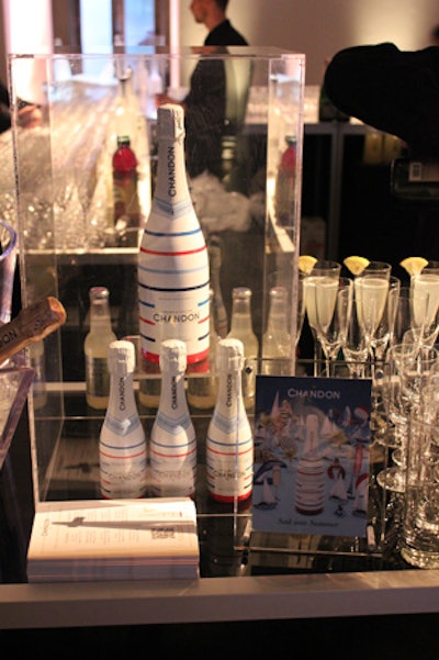 Although not devised by the planning and production team, a display from Domaine Chandon of its new limited-edition American summer bottle matched the art-focused design.