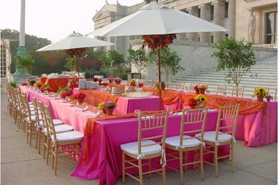 Outdoor dining on the Terraces