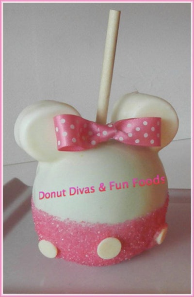 Girl mouse apples white chocolate
