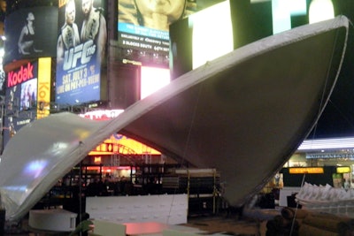Saddlespan in Times Square