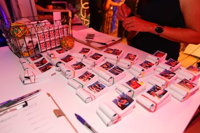 The photos were then printed out on-site to form keepsake flipbooks.
