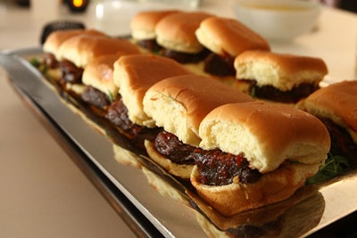 Design Cuisine also served short rib sliders with horseradish on the buffets.