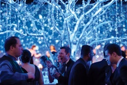 4. A 20-Foot Tree Centerpiece