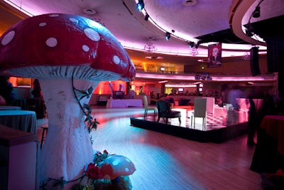 Toast produced the Justice Ball benefit in 2009 with an Alice in Wonderland theme. Decor included giant mushrooms and funhouse mirrors. A pair of stiltwalkers, one dressed as the Mad Hatter, circulated among the guests.