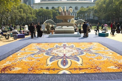 The Fountain Terrace was completely carpeted and turned into a 'Wool Salon' where speakers engaged park-goers. Brintons, Godfrey Hirst, Langhorne, and Just Shorn supplied the carpeting.