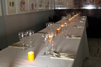 … that yielded a chic series of dining rooms, each hung with art from one of the Dekalb artists. Many were skeptical, but I was thrilled to eat in a container cart, even if the one I ended up in had a big hole where the air-conditioner went.