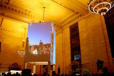 Taking advantage of the venue's high ceilings, the organizers erected two towers at either end of the hall. Screens around the top of each column served as a surface for the projection of still images and video, including shots of past Martha Stewart Living issues, clips of Stewart herself, and snapshots of the American Made honorees.