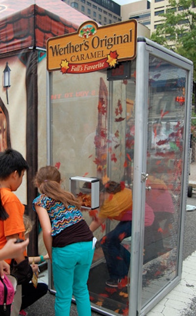 Werther's also built a wind-tunnel booth where children could try to catch as many leaves of one color as possible in a few minutes to win a free bag of the candies.