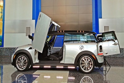 MINI Cooper Xtreme Clubman, built-in LED lights and LCD media screens