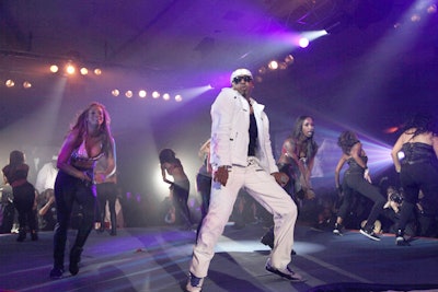Rapper MC Hammer served as the headliner for Fight Night performing hits like 'You Can't Touch This' and 'Too Legit to Quit'.