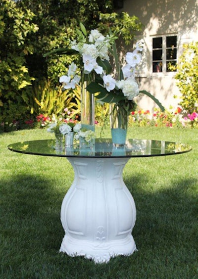 Cielo Blanco 51' Glass Table With Pedestal Base