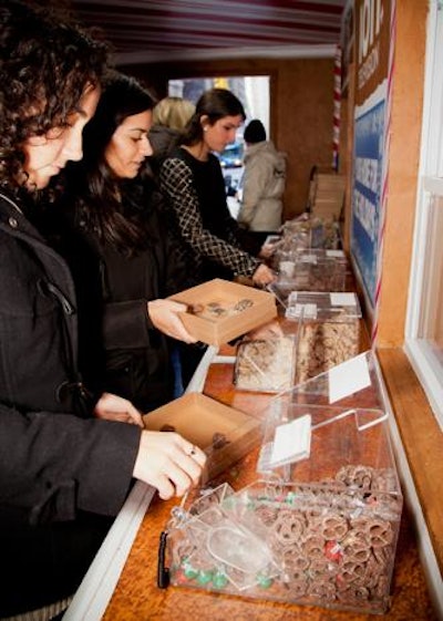 Similar to the network's mobile holiday truck last year, the promotional vehicle invited ION's advertising clients to take home candy from a buffet. Visitors could fill boxes with sweet treats, such as chocolate-covered caramels and English toffee.
