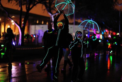 Racers were encouraged to adorn themselves with glow sticks, LED-lit clothing, and neon colors.