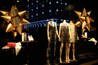 Window of the Gucci Fashion Boutique Decorated for the Christmas Holidays.  Editorial Photography - Image of fabric, dummy: 134466957