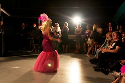 Burlesque cruise