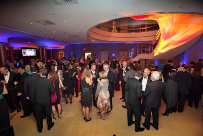 Gala Spiral With People